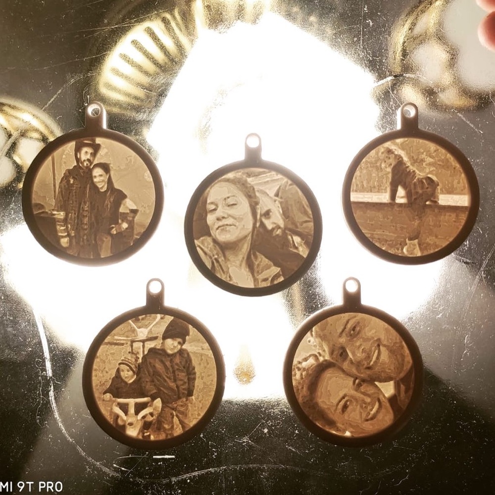 3D Printed Lithophane Portrait Keychains